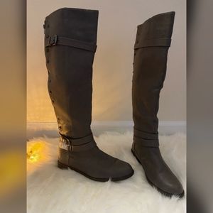 Studded Kambria Boots